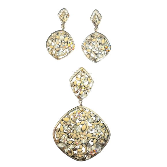 Charming Charlie Jewelry - Elegant Silver and Gold Floral Jewelry Set